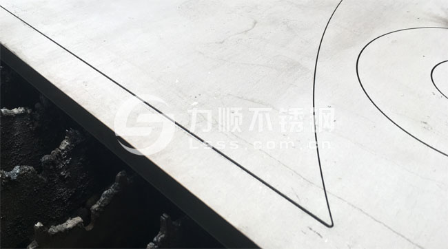 力順不銹鋼:激光切割厚板成品，受客戶好評(píng)